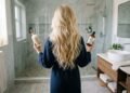 Lavar o cabelo ao contrário: o método para cabelos finos que mais hidrata os fios sem reduzir o volume