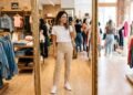 Calça jeans azul já era: essa cor de jeans estará na moda no final do inverno de 2026