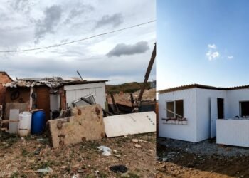 Mãe de 9 filhos e avó de 12 netos ganha casa de 27 m² feita com plástico reciclado que ficou pronta em 15 horas
