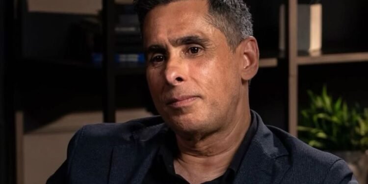 A história dele mostra que a origem humilde não impediu a construção de negócios bilionários em pouquíssimo tempo - Créditos: LinkedIn / Flávio Augusto da Silva