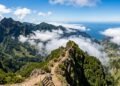 A cidade europeia perfeita para pessoas com mais de 65 anos: uma antiga cidade termal, com jardins botânicos sempre floridos e calçadões planos de frente para o Atlântico