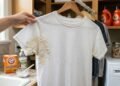 O truque caseiro que ajuda a recuperar roupas encardidas e elimina marcas difíceis nas axilas