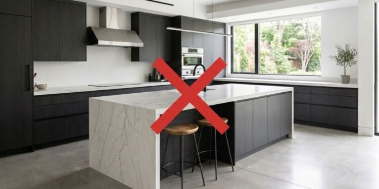 O mármore natural carrega uma porosidade elevada que absorve líquidos com facilidade no uso diário