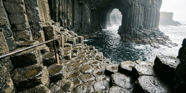 caverna de Fingal