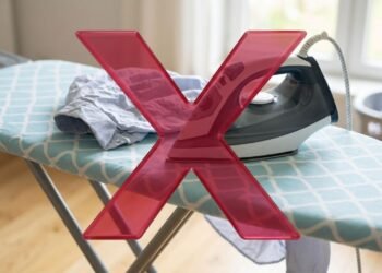 O ferro de passar roupa está totalmente fora de moda: a nova alternativa alisa as roupas em minutos e sem usar tábua de passar