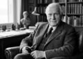 A solidão descrita por Carl Jung, psicólogo: “A solidão não vem da ausência de pessoas, mas da incapacidade de comunicar coisas que parecem importantes para nós.”