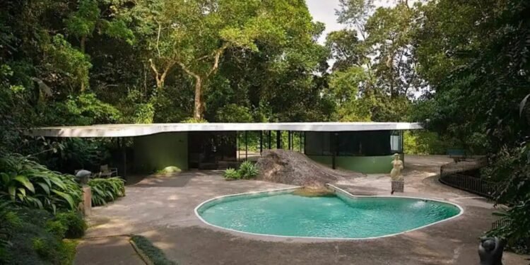 A maioria das construções antigas parece fria e toda engessada em linhas retas sem nenhuma graça Créditos: Divulgação / Casa Cor