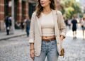 A volta do jeans de cintura baixa: como adaptar a tendência polêmica dos anos 2000 aos looks modernos sem perder o conforto da rotina