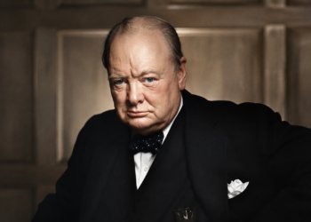 Winston Churchill, político britânico: “A coragem é a primeira das qualidades humanas porque é ela que garante todas as outras.”