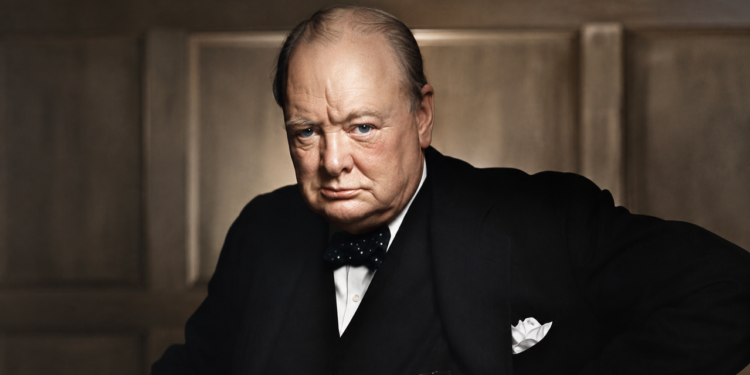 Winston Churchill, político britânico: “A coragem é a primeira das qualidades humanas porque é ela que garante todas as outras.”