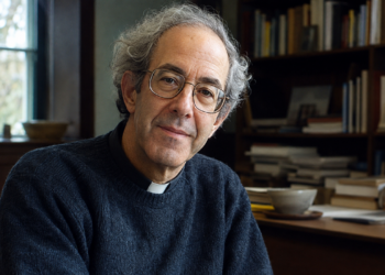 Henri Nouwen, padre e teólogo holandês: “É entrando no deserto da nossa solidão que podemos transformá-la em solitude.”