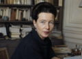 Simone de Beauvoir, filósofa e escritora francesa: “Não se nasce mulher, torna-se mulher.”