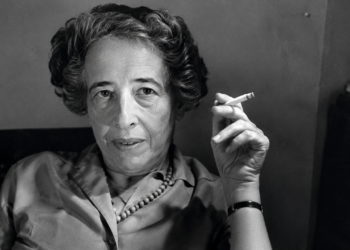 Hannah Arendt, filósofa alemã: “Contar histórias revela o significado sem cometer o erro de defini-lo.”