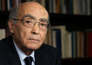 José Saramago, vencedor do Prêmio Nobel de Literatura: “Somos a memória que temos e a responsabilidade que assumimos.”