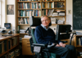 Citação do dia de Stephen Hawking: “Pessoas calmas e silenciosas são as que têm as mentes mais fortes.”