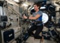A microgravidade enfraquece os ossos no espaço, mas o problema pode continuar depois da volta à Terra