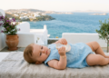 Nomes gregos que evocam o mar, e se o seu bebê tivesse um toque das ilhas do Egeu?