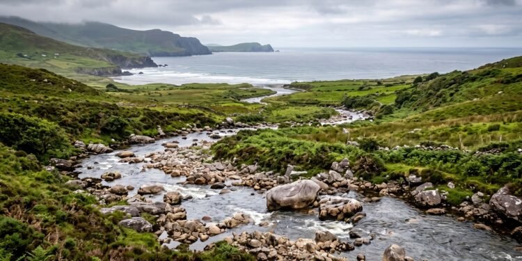 O que significa o provérbio irlandês de hoje: "Nenhum rio chega ao mar sem antes fazer as pazes com cada pedra"?