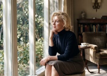 Marilyn Monroe sobre amor — “É melhor ser infeliz sozinha do que infeliz com alguém”. Uma reflexão sobre como a maturidade muda o medo de ficar só