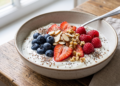 Os acompanhamentos que endocrinologistas escolhem com frutas para controlar melhor o açúcar — um deles ajuda a desacelerar a absorção