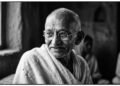 A frase de Gandhi para o dia: “Seja a mudança que você deseja ver no mundo.”