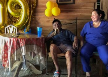 O homem de 119 anos da Costa Rica, que especialistas estão tentando comprovar ser a pessoa mais velha do mundo