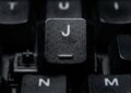teclas F e J