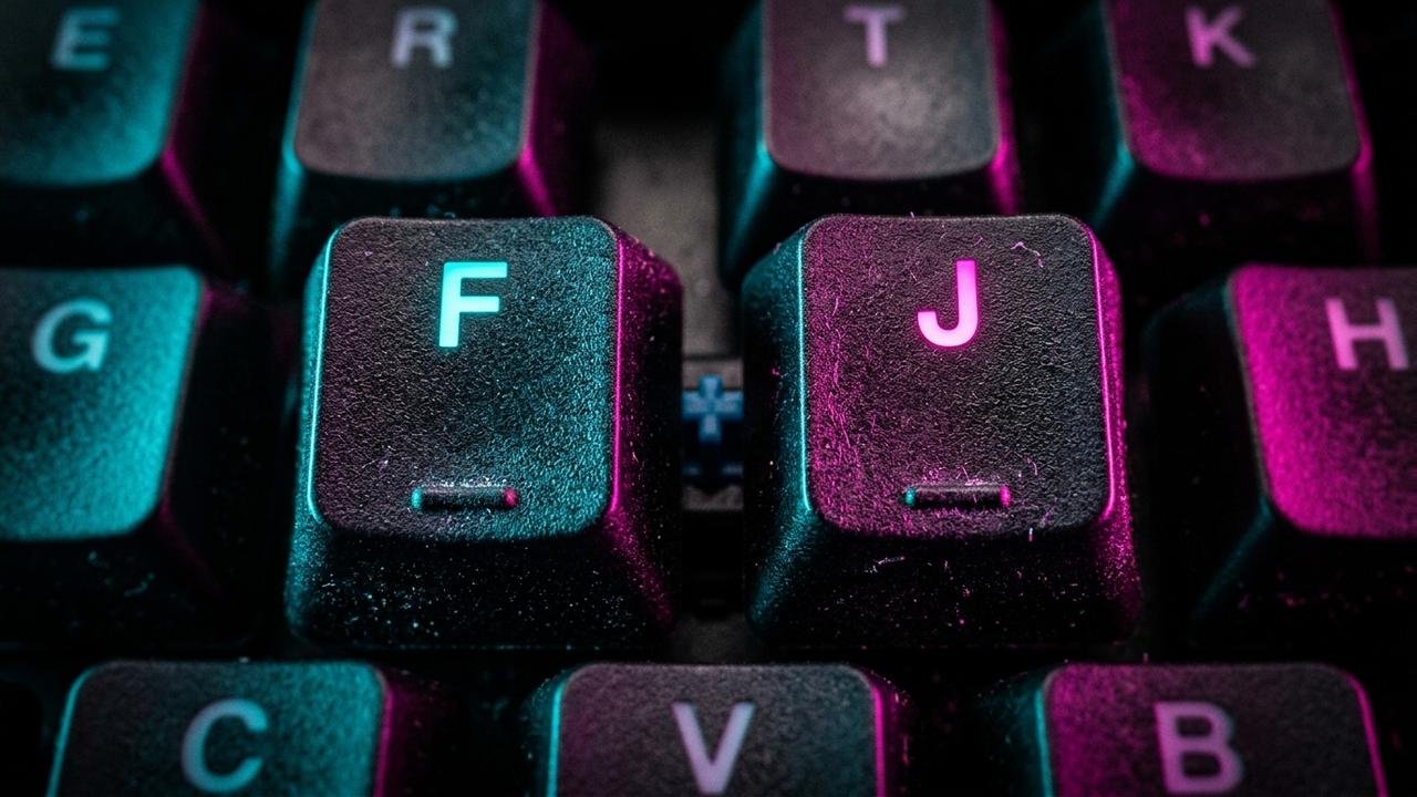 teclas F e J