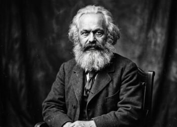 Karl Marx sobre a formação do mundo: "A história de todas as sociedades até hoje existentes é a história das lutas de classes."