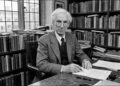 "A vida boa é aquela inspirada pelo amor e guiada pelo conhecimento": A frase de Bertrand Russell que explica como equilibrar afeto e a razão
