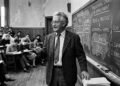 "Até a meia-idade tentamos provar nosso valor; depois dela, precisamos decidir o que deixaremos para os outros”: A frase do psicólogo Erik Erikson que explica a virada de chave mental que ocorre quando atingimos a maturidade