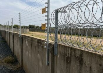 Cerca elétrica ou concertina: qual barreira protege melhor a sua casa?