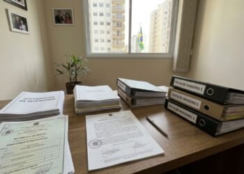 Em 2015, o Código de Processo Civil ratificou que bens recebidos por um filho em vida devem ser declarados no inventário para abater da partilha, e o silêncio intencional pode configurar sonegação e gerar a perda do direito ao patrimônio ocultado