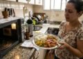 Estes alimentos precisam de atenção antes de serem reaquecidos no micro-ondas para evitar problemas