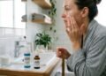 O erro mais comum ao usar retinol que pode explicar vermelhidão, descamação e desconforto