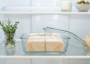 Essa é a melhor maneira de armazenar queijo para que ele dure até 15 dias na geladeira
