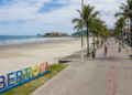 A fortaleza mais antiga do Brasil concluída em 1547 escondida no litoral de São Paulo com 33 km de praias que atraem turistas no verão
