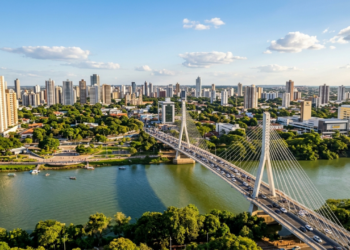 A “Cidade Verde” do Nordeste foi fundada em 1852 como a primeira cidade planejada do Brasil e é a única capital nordestina sem litoral