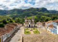 A cidade mais alta do Nordeste, a 1.268 metros de altitude, registra 13°C no inverno e produz um dos cafés especiais mais premiados do Brasil