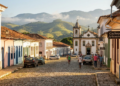 Uma vila onde casas tem nomes de músicas nas faxadas, ruas onde existem serenatas do século XIX e tem um túnel que chora