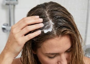 Alba Gómez Zubiaur, dermatologista: “O couro cabeludo também precisa ser lavado de acordo com suas necessidades”