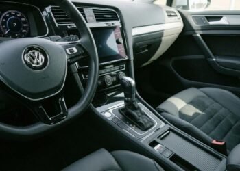 O que significa a letra “P” no câmbio automático? A função que impede o carro de sair do lugar
