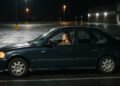 As pessoas que usam a seta em um estacionamento vazio à meia-noite geralmente seguem estas 6 regras que ninguém nunca vê.