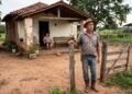 Caseiro trabalha por 22 anos em uma fazenda, mora com a família em imóvel cedido pelo proprietário e, depois da demissão, afirma ter adquirido direito sobre a casa pelo longo período de ocupação