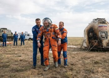 Pesquisadores revelam como astronautas reaprendem respostas motoras quando retornam à gravidade e o que muda no cérebro após meses no espaço