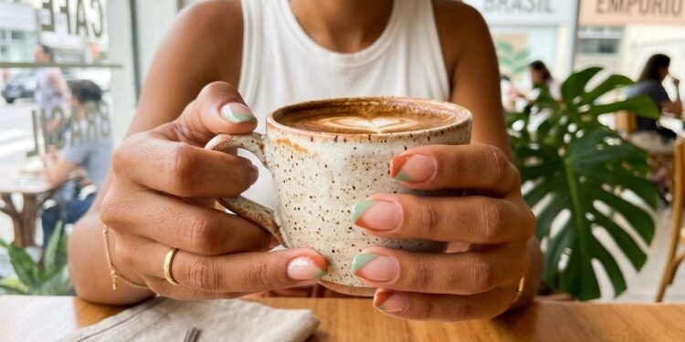 unhas francesinha