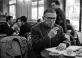 Jean-Paul Sartre, filósofo francês: “Não sabemos o que queremos, e, no entanto, somos responsáveis pelo que somos.”