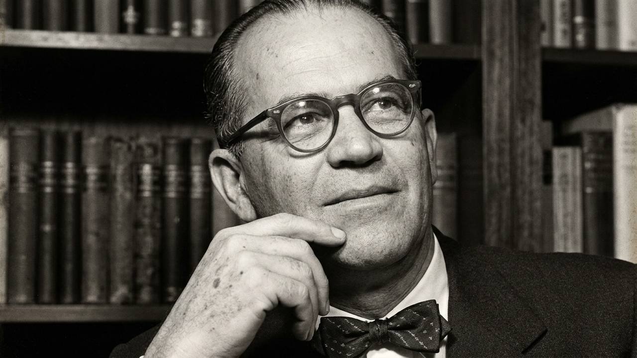 A reflexão de João Guimarães Rosa sobre a vida: "O que a vida quer da gente é coragem."