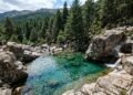 Parece os Alpes Suíços, mas fica na Argentina: esta é uma vila encantadora localizada a 1450 metros acima do nível do mar, no meio de uma floresta