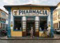 Farmácia já foi escrita “pharmacia”: por que o português abandonou PH, TH e letras dobradas?